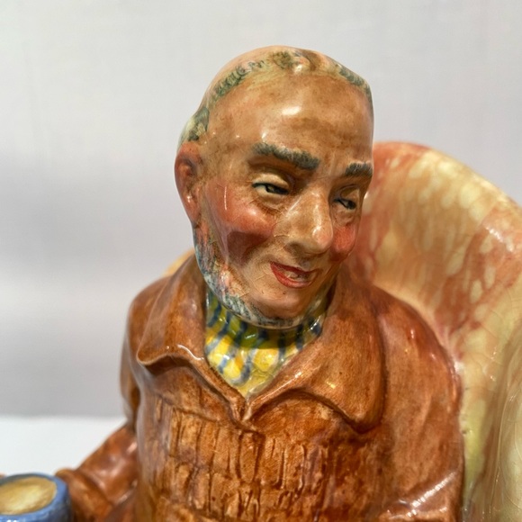 Vintage Royal Doulton 1951 Uncle Ned 7" Figurine HN2094 Made in England - Picture 5 of 11